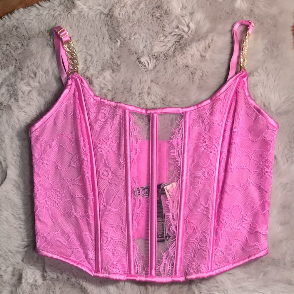 Victoria’s Secret lace bra.  Size medium fits B or C cup.  New with tags.